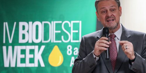 Imagem referente a Carlos Fávaro defende regulamentação de biodiesel B20