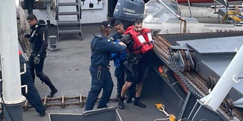 Marinha resgata turista argentino no litoral do Rio de Janeiro
