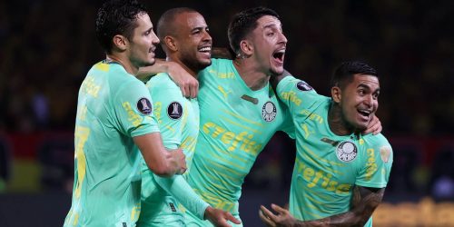 Palmeiras goleia fora de casa e fica perto da semi da Libertadores Palmeiras goleia fora de casa e fica perto da semi da Libertadores