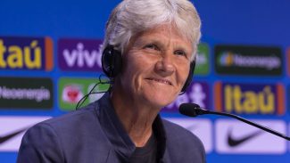 CBF inicia reformulação na seleção feminina e demite Pia Sundhag