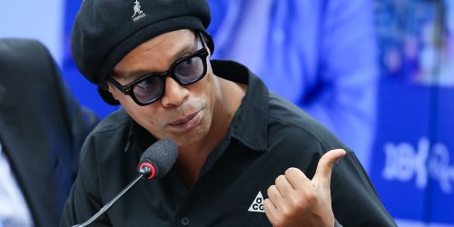 Ronaldinho Gaúcho nega ser dono de empresa de criptomoedas