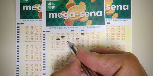 Ninguém acerta seis dezenas da Mega e prêmio vai a R$ 85 milhões Ninguém acerta seis dezenas da Mega e prêmio vai a R$ 85 milhões