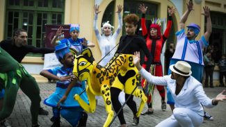 Balé Teatro Guaíra leva “Lendas Brasileiras” ao Hospital Pequeno Príncipe