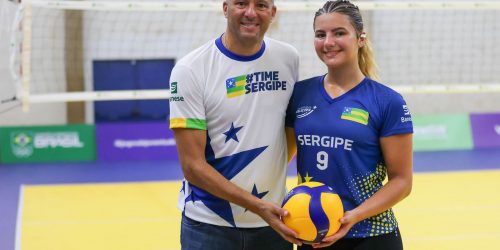 Ex-atacante da seleção prestigia filha nos Jogos da Juventude Ex-atacante da seleção prestigia filha nos Jogos da Juventude