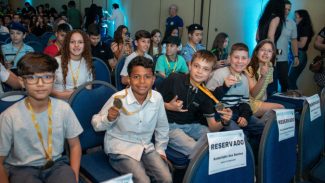 Educação premia 123 vencedores da Olimpíada de Matemática da rede estadual