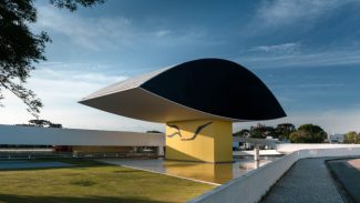 Presidente da principal agência cultural de Portugal participa de evento no MON
