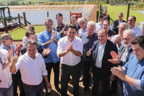 Produção com sustentabilidade: governador conhece novo sistema de reuso de água da Lar Produção com sustentabilidade: governador conhece novo sistema de reuso de água da Lar