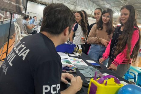 Projeto PCPR na Comunidade atende mais de 800 pessoas em Rio Branco do Ivaí Projeto PCPR na Comunidade atende mais de 800 pessoas em Rio Branco do Ivaí