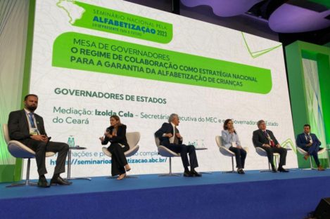 Com Educa Juntos, Paraná leva parceria com municípios a fórum nacional de alfabetização Com Educa Juntos, Paraná leva parceria com municípios a fórum nacional de alfabetização