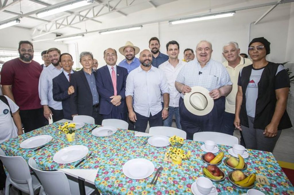 Mesa Solidária cresce e leva refeições gratuitas e dignidade para mais um bairro de Curitiba