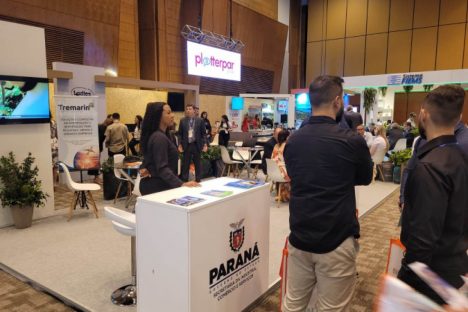 Paraná participa de feira em Assunção para estreitar relação comercial com Paraguai Paraná participa de feira em Assunção para estreitar relação comercial com Paraguai
