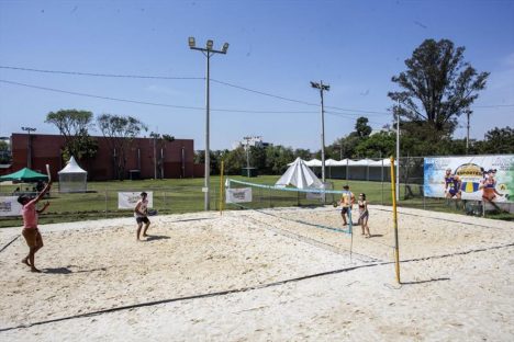 Calor em Curitiba atrai jovens para atividades ao ar livre com foco em Saúde Mental