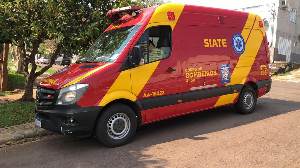 Homem fica ferido em acidente entre carro e bicicleta no Cancelli Homem fica ferido em acidente entre carro e bicicleta no Cancelli