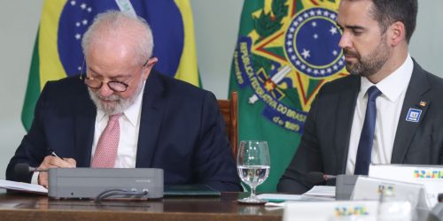 Imagem referente a Eduardo Leite pede a Lula mais ajuda para efeitos da chuva no RS
