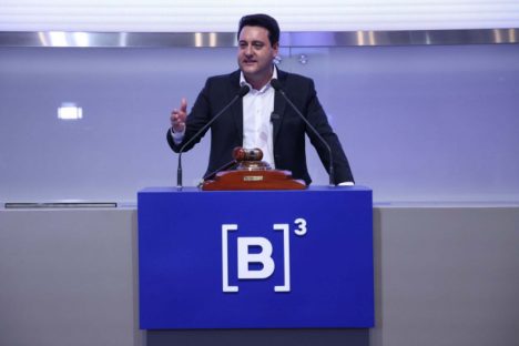 Leilões dos primeiros lotes atendem principais desafios logísticos, diz Ratinho Junior Leilões dos primeiros lotes atendem principais desafios logísticos, diz Ratinho Junior