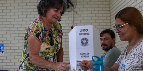 Imagem referente a Mais de 56 mil urnas foram usadas nas eleições dos conselhos tutelares