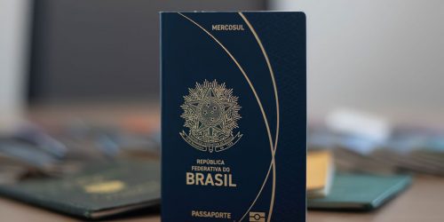 Imagem referente a Novo modelo de passaporte começa a ser emitido pelo governo