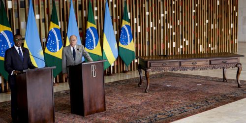 Imagem referente a Brasil e Ruanda assinam tratado de transferência de presos condenados