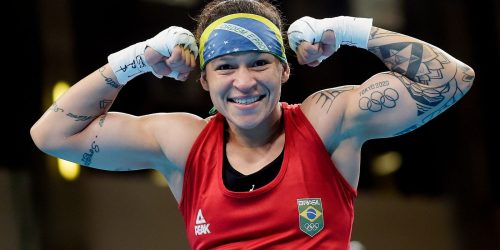 Imagem referente a Pan: Bia Ferreira aplica nocaute, garante bronze e vaga em Paris 2024