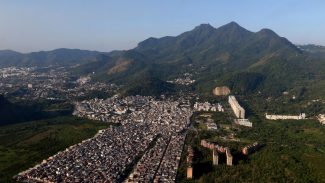Imensa e desigual, zona oeste é 70% do Rio e tem 41% da população