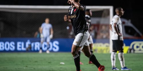 Imagem referente a Vasco vence Botafogo por 1 a 0 e deixa Z4 do Brasileiro