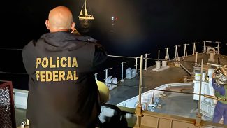 Marinha e PF encontram 2 toneladas de haxixe em veleiro na Bahia
