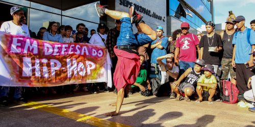 Imagem referente a Dos griôs da África para as periferias do mundo: hip hop faz 50 anos