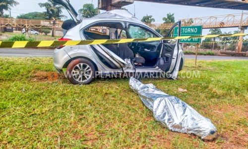 Motorista morre ao bater em coluna de passarela na BR-376 Motorista morre ao bater em coluna de passarela na BR-376