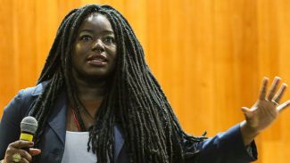 Carla Akotirene: pesquisadora denuncia racismo no sistema de Justiça 
