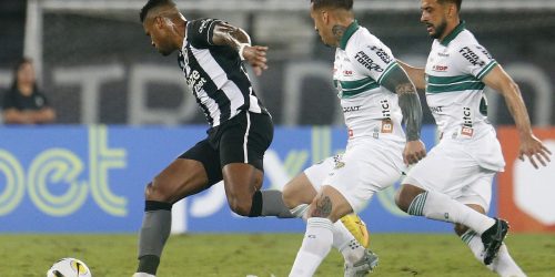 Imagem referente a Brasileiro: Botafogo pega Coritiba tentando voltar à luta pelo título