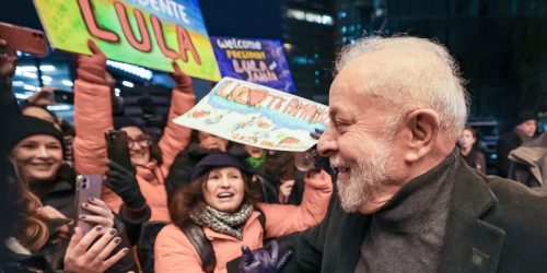 Imagem referente a Lula chega a Berlim, onde reforça acordos em diversos setores