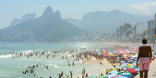 Imagem referente a Rio: Justiça derruba decisão que proibia apreensão de adolescentes