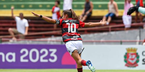 Imagem referente a Flamengo supera Botafogo e fatura primeira edição da Copinha Feminina