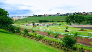 Após investimento de R$ 1,2 milhão, Estado entrega parque urbano a Andirá