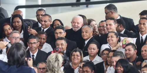 Imagem referente a Lula concede recesso a terceirizados do Palácio do Planalto
