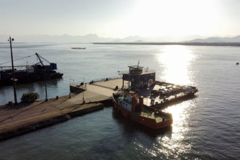 Imagem referente a Ferry boat de Guaratuba volta a cobrar tarifa no dia 3 de janeiro