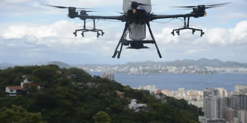 Imagem referente a Rio contará com drone e inteligência artificial no reflorestamento