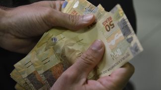 Poupança tem retirada líquida de R$ 87,82 bilhões em 2023