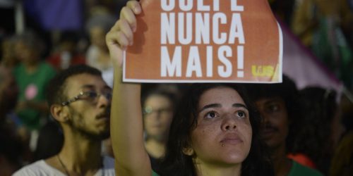 Imagem referente a Ato no Rio defende democracia e repudia tentativa de golpe