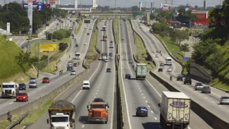 Via Dutra permanece com restrições em trecho no sentido São Paulo