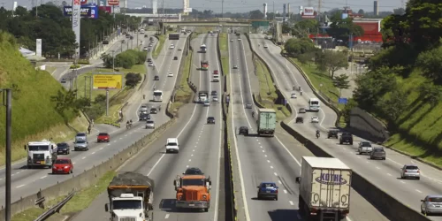Imagem referente a Via Dutra permanece com restrições em trecho no sentido São Paulo