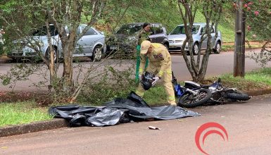 Imagem referente a Motociclista morre em grave acidente de trânsito em Foz do Iguaçu
