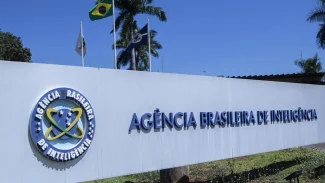 Lula demite diretor-adjunto da Abin