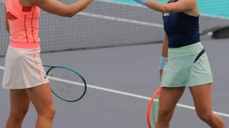 WTA de Abu Dhabi: Bia Haddad e Luisa Stefani vencem estreia de duplas