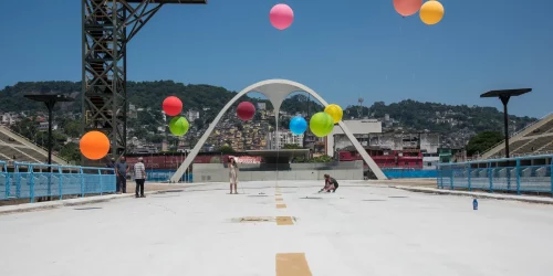 Imagem referente a Sambódromo do Rio completa 40 anos com evolução de desfiles