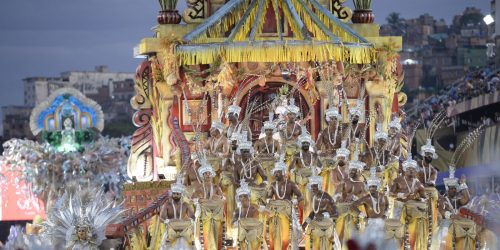 Imagem referente a Nos 40 anos da Sapucaí, Viradouro é campeã do carnaval do Rio