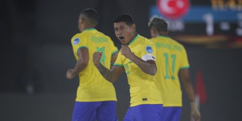 Imagem referente a Brasil inicia Copa do Mundo de Beach Soccer com vitória sobre Omã
