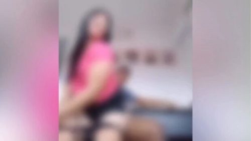 Imagem referente a Pegos em flagrante: casal de servidores é filmado fazendo sexo na Secretaria de Educação