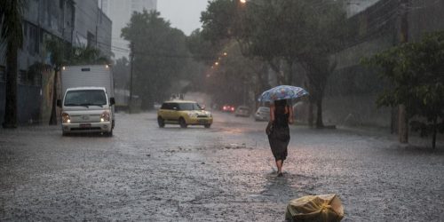 Imagem referente a Chuva deixa cidade de São Paulo em estado de atenção para alagamentos