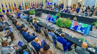 Na Guiana, Lula promete ampliar parceria com países do Caribe